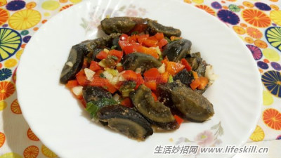 夏季开胃菜:椒盐皮蛋