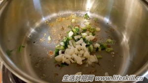 夏季开胃菜:椒盐皮蛋